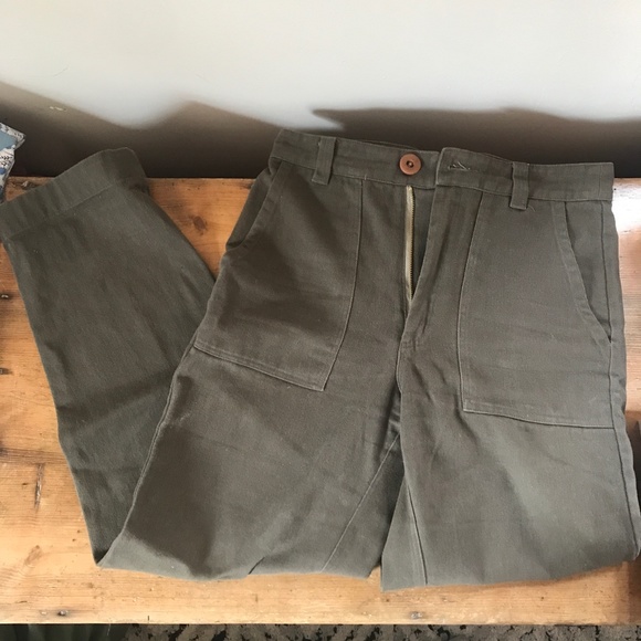 Beaton Linen Utility Pants in Olive - size 10 - Picture 3 of 5